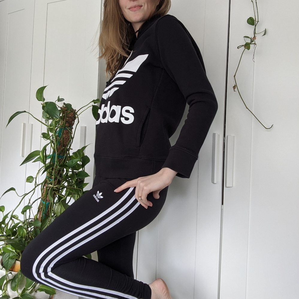 Adidas Classic 3 Stripe Set